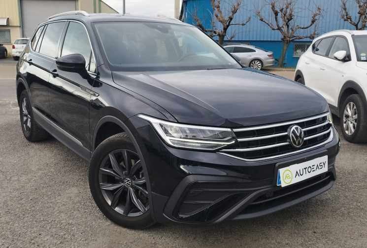 Volkswagen TIGUAN ALLSPACE LIFE 2.0 TDI 150CH * CARNET VW * ATTELAGE AMOVIBLE 