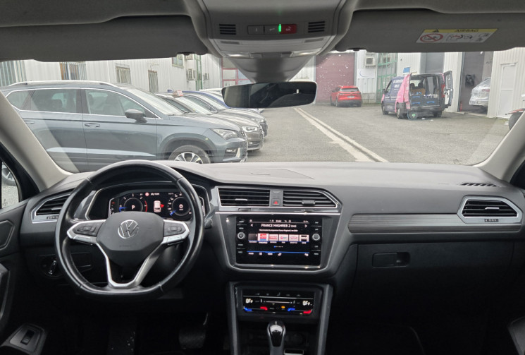 Volkswagen TIGUAN ALLSPACE LIFE 2.0 TDI 150CH * CARNET VW * ATTELAGE AMOVIBLE 