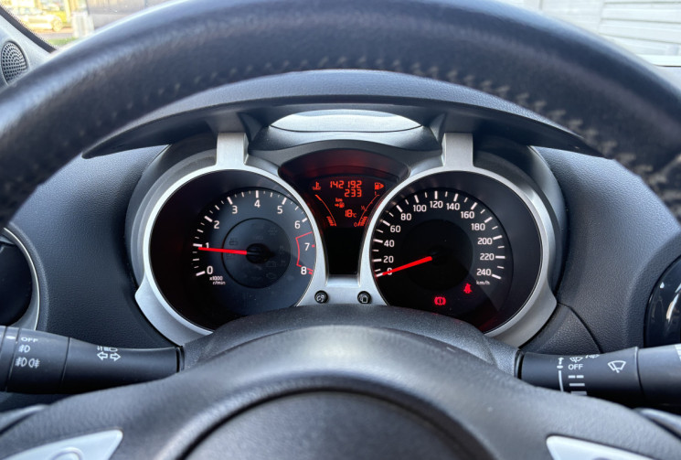 Nissan Juke 1.6 tekna 117 cv