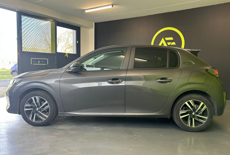 Peugeot 208 1.2 100CH Style Full Entretien Peugeot / CarPlay / Caméra 360