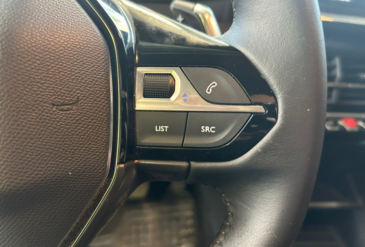 Peugeot 208 1.2 100CH Style Full Entretien Peugeot / CarPlay / Caméra 360