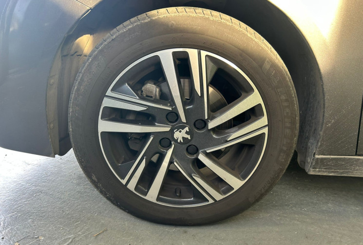 Peugeot 208 1.2 100CH Style Full Entretien Peugeot / CarPlay / Caméra 360