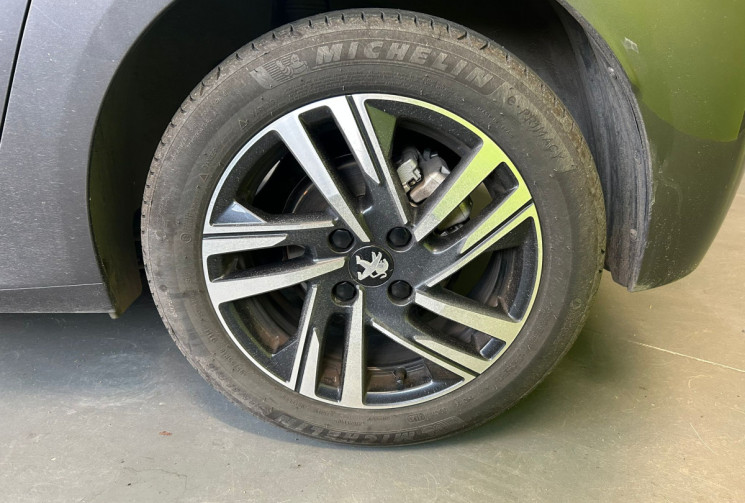 Peugeot 208 1.2 100 Style * Full Entretien Peugeot / CarPlay / Caméra 360