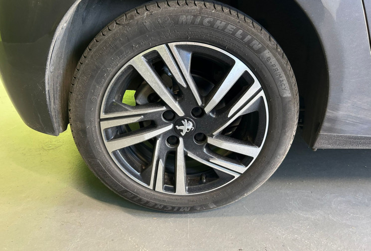 Peugeot 208 1.2 100 Style * Full Entretien Peugeot / CarPlay / Caméra 360