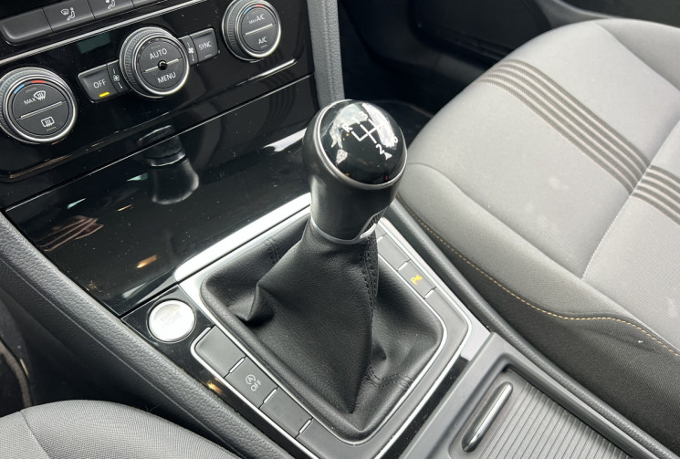 Volkswagen Golf 7 1.2 TSI 110 Allstar 5p / Suivi Complet / Carplay / Caméra / Keyless / 2ème Main 