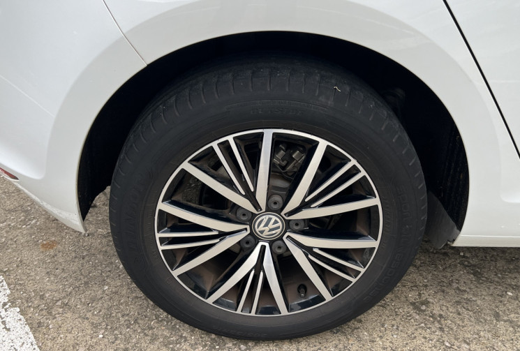 Volkswagen Golf 7 1.2 TSI 110 Allstar 5p / Suivi Complet / Carplay / Caméra / Keyless / 2ème Main 