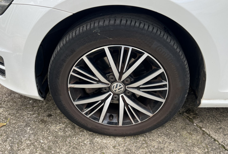 Volkswagen Golf 7 1.2 TSI 110 Allstar 5p / Suivi Complet / Carplay / Caméra / Keyless / 2ème Main 