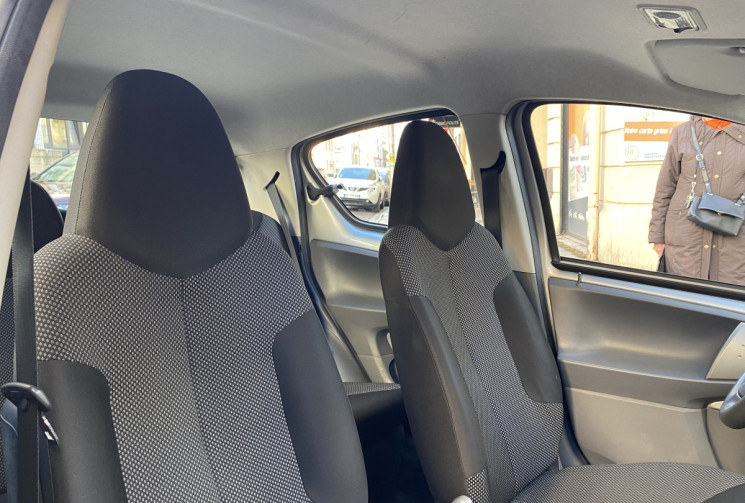 Toyota Aygo 1.0 vvti 68 ch 5 portes 71000 KMS