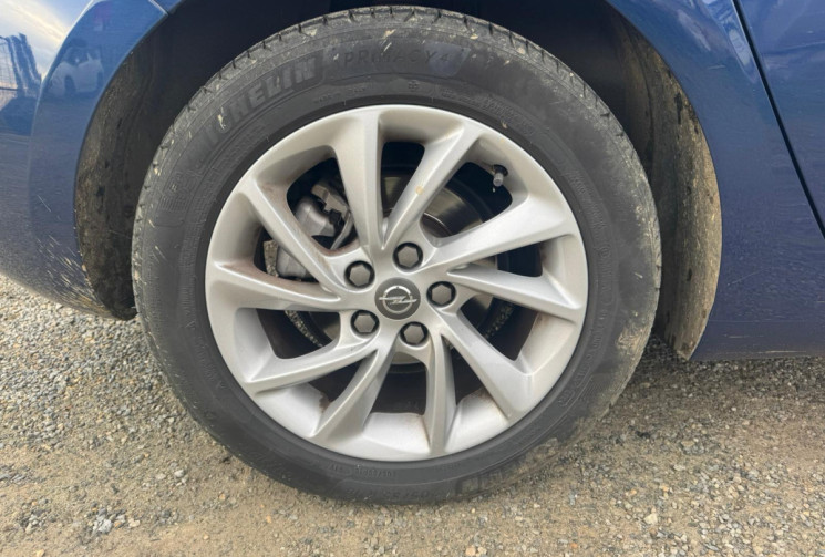 Opel Astra 1.5 D 122ch Edition BVM6 1ERE MAIN