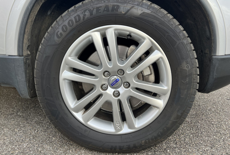 Volvo XC90 D5 185ch FAP Xenium Geartronic 7 places