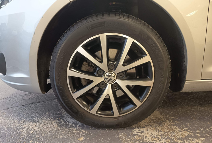 Volkswagen Touran PHASE 1 1.6 TDI 105 FINITION CONFORT ENTRETIEN REGULIER TRES BEL ETAT CT OK 