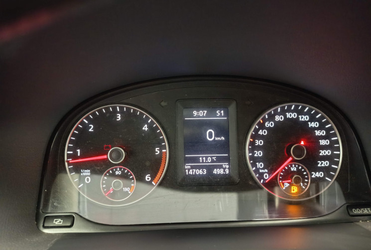 Volkswagen Touran PHASE 1 1.6 TDI 105 FINITION CONFORT ENTRETIEN REGULIER TRES BEL ETAT CT OK 