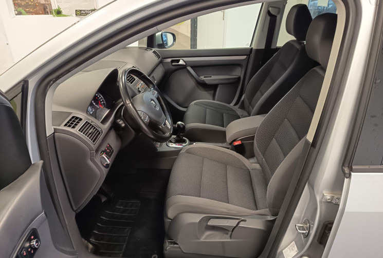 Volkswagen Touran PHASE 1 1.6 TDI 105 FINITION CONFORT ENTRETIEN REGULIER TRES BEL ETAT CT OK 