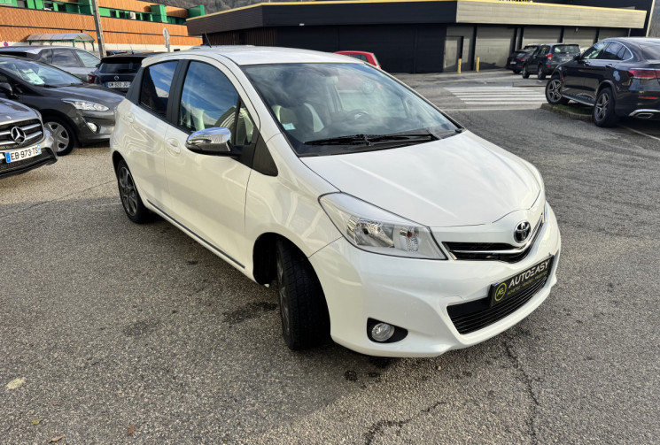 Toyota Yaris III 90 D-4D Tendance 5p