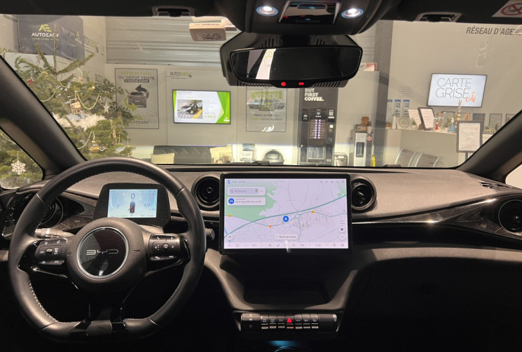 BYD Dolphin 60.4 KWH 204 CH DESIGN