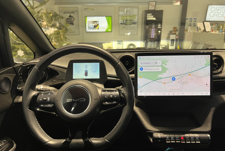 BYD Dolphin 60.4 KWH 204 CH DESIGN