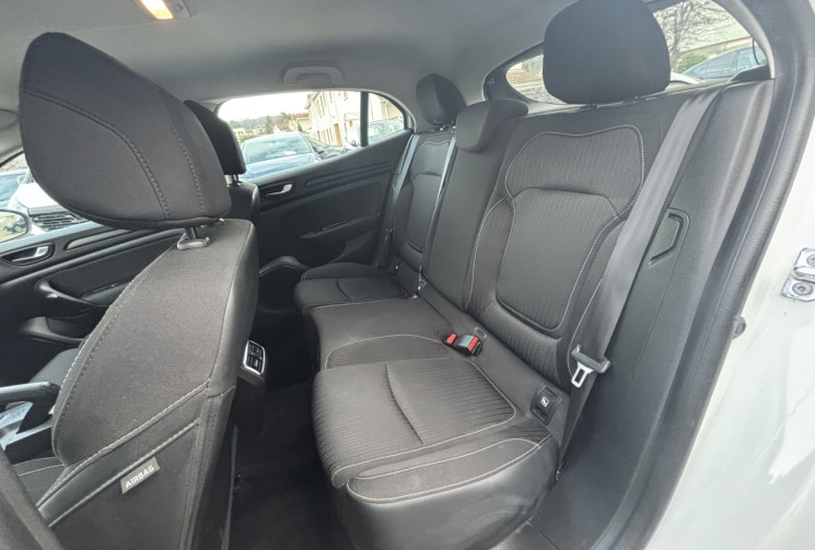 Renault Megane IV / 1.5 BLUEDCI / 115 CH / BUSINESS / EDC 