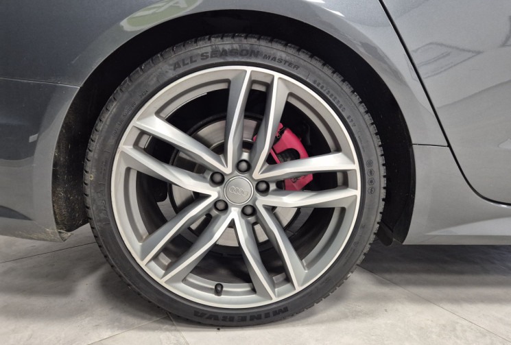 Audi A6 Avant Compétition 3.0 V6 326 ch Quattro/ Suivi Audi