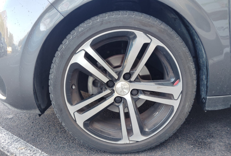 Peugeot 208 1.2 PureTech 110ch GT Line S&S EAT6 5p