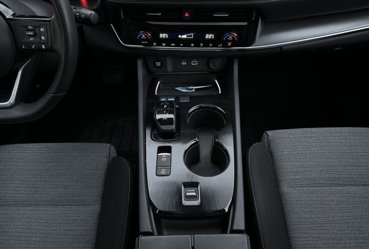 Nissan X-Trail e-Power 204ch N-Connecta / TOIT OUVRANT/ Première main / TVA / Suivi Nissan / 5 Place