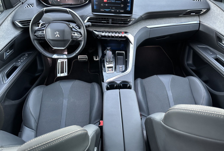 Peugeot 5008 II Phase 2 1.5 BlueHDi EAT8 S&S 130 CV GT 