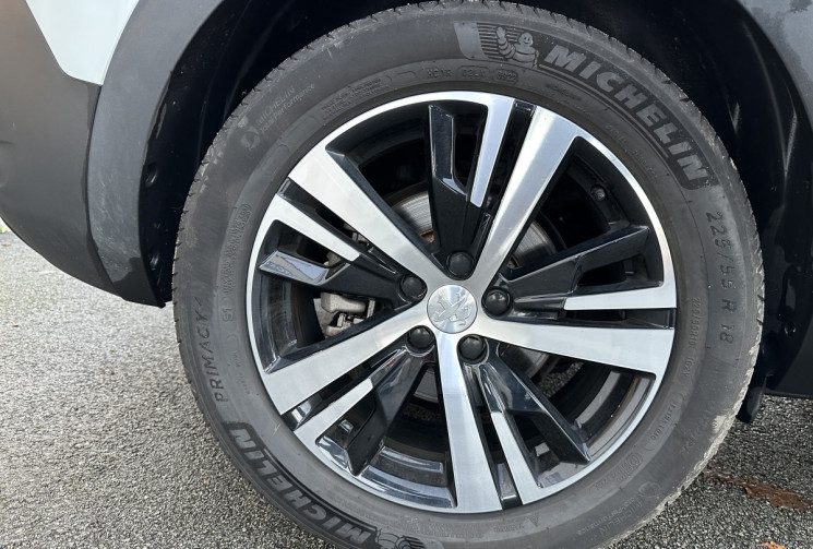 Peugeot 5008 II Phase 2 1.5 BlueHDi EAT8 S&S 130 CV GT 