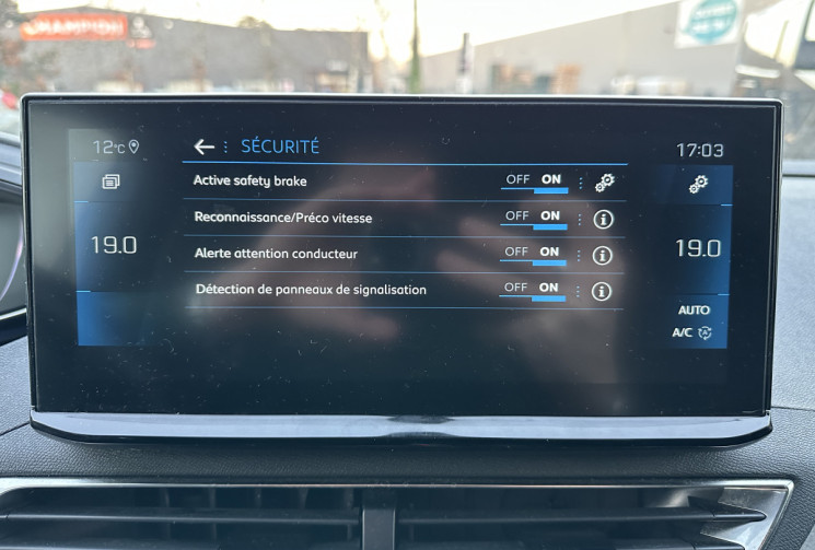 Peugeot 5008 II Phase 2 1.5 BlueHDi EAT8 S&S 130 CV GT 