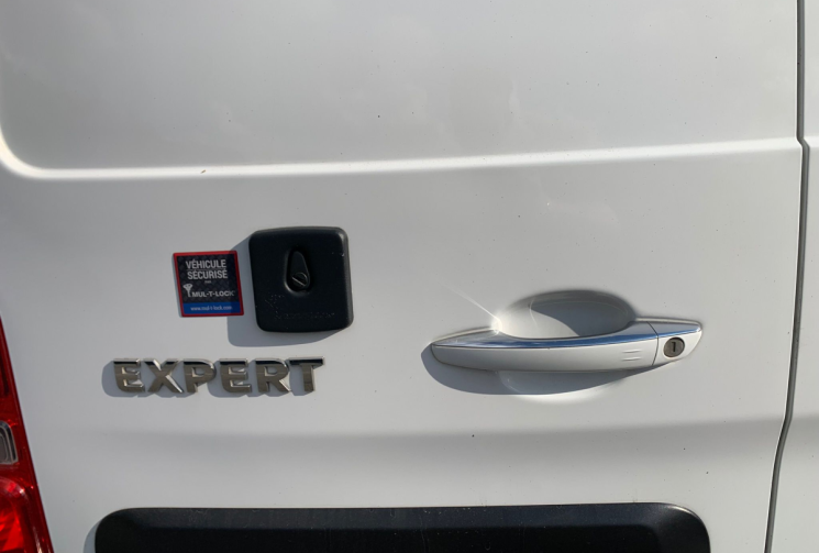 Peugeot Expert 2.0  Blue HDI 180 PACK SPORT EAT8