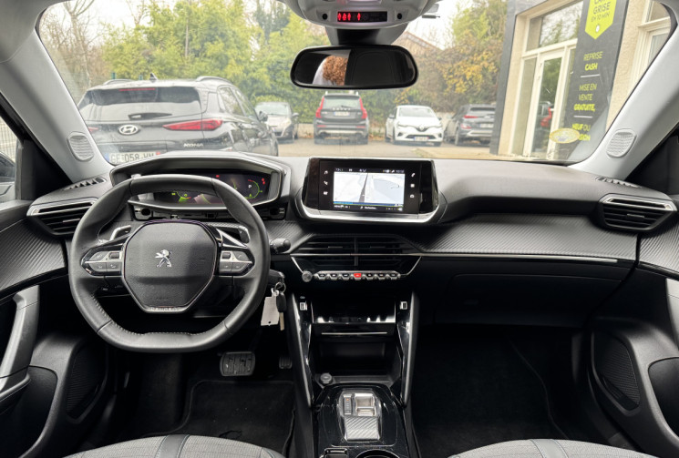 Peugeot 2008 Allure 1.5 BlueHDI 130 ch EAT8 / 1ERE MAIN / Cockpit / Carplay / TVA