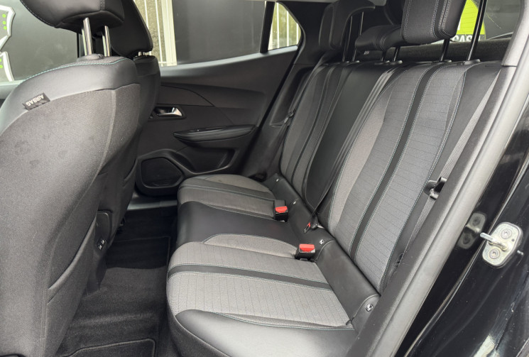 Peugeot 2008 Allure 1.5 BlueHDI 130 ch EAT8 / 1ERE MAIN / Cockpit / Carplay / TVA