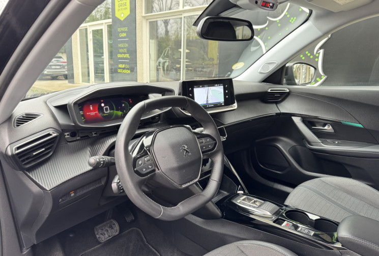 Peugeot 2008 Allure 1.5 BlueHDI 130 ch EAT8 / 1ERE MAIN / Cockpit / Carplay / TVA