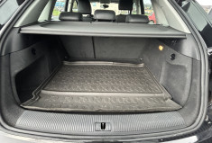 Audi Q3 2.0 TDI 140 CH AMBITION LUXE 1ERE MAIN