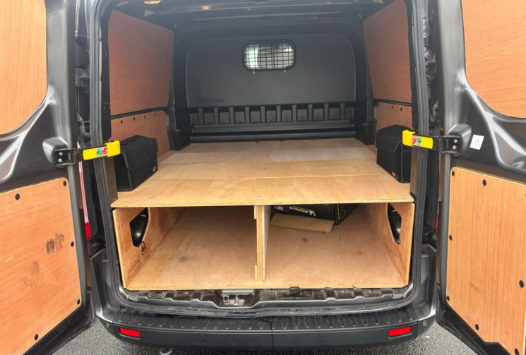 Ford TRANSIT CUSTOM KOMBI 2.0 ECOBLUE 130 LIMITED L2H1 / TVA RECUPERABLE / CARPLAY / GARANTIE 12 MOI