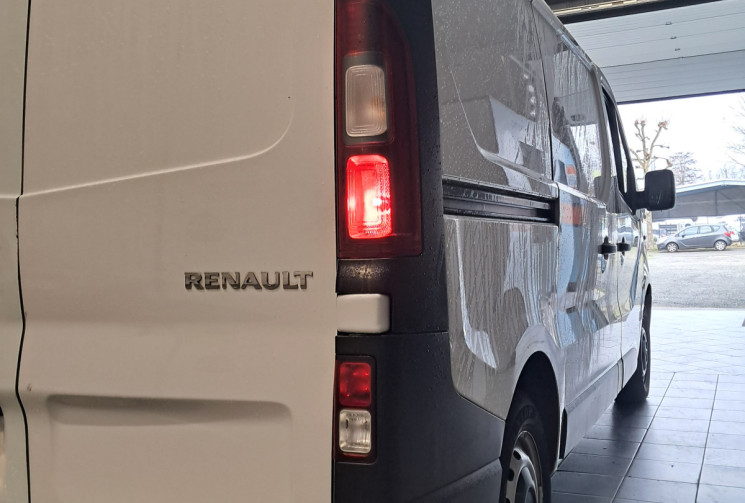 Renault Trafic  1.6 dCi 95 CONFORT L1H1 1000 KG - TBE - 1ER MAIN - SUIVI GGE - GARANTIE