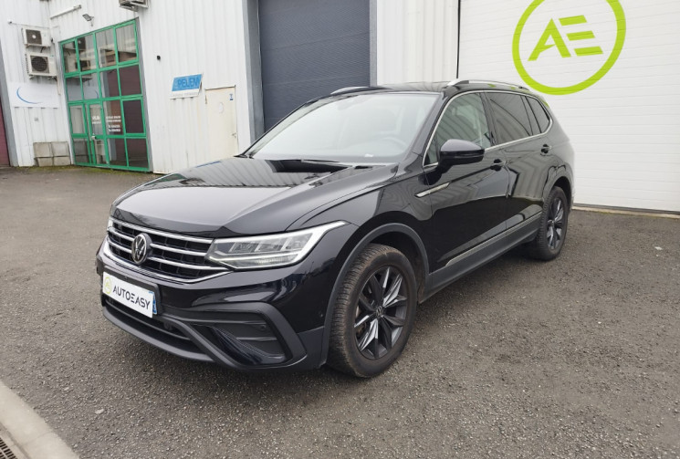 Volkswagen TIGUAN ALLSPACE LIFE 2.0 TDI 150CH 7 PLACES * CARNET VW * ATTELAGE AMOVIBLE 