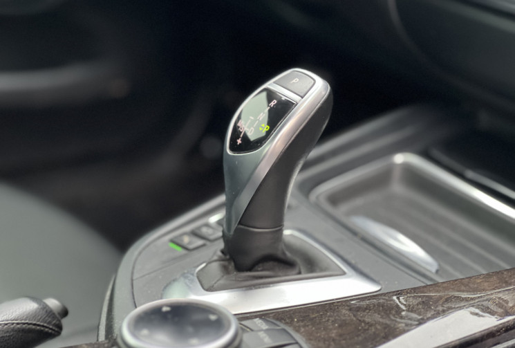 BMW Série 4 (F32) Coupé 420d 2.0 d xDrive 184 cv Boîte auto LUXURY