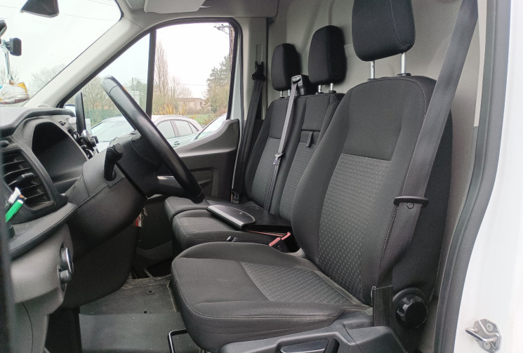 Ford Transit  2.0 TDCI ECOBLUE TURBO 130 CV ( moteur 113000 km ) 