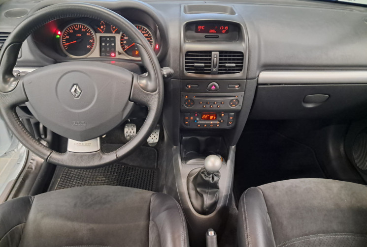 Renault Clio 2.0 172  RS SPORT - ETAT COLLECTION - FACTURES GGE - GARANTIE -
