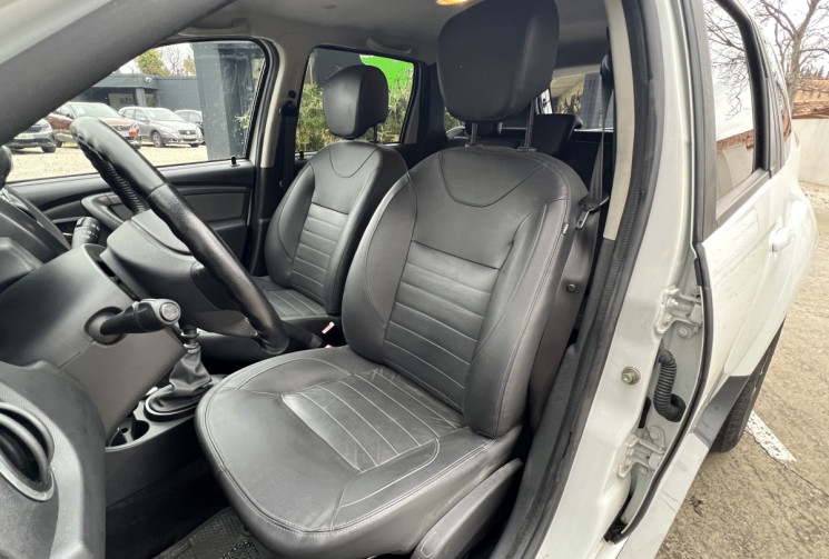 Dacia Duster 1.2 TCe 125 Black Touch 4x2 Phase 2 / Caméra / Cuir / GPS / 2ème Main