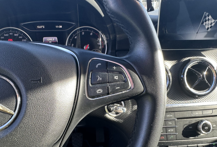 Mercedes Classe A 180 1.6  BlueEFFICIENCY 122  INTUITION