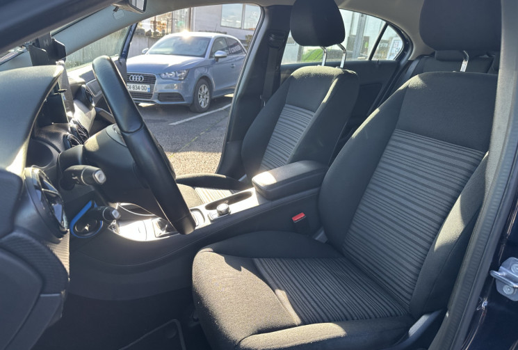 Mercedes Classe A 180 1.6  BlueEFFICIENCY 122  INTUITION