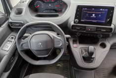 Peugeot Partner Fourgon Standard 650KG BlueHDI 100 / Attelage