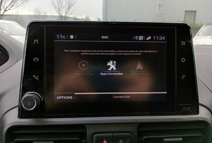 Peugeot Partner Fourgon Standard 650KG BlueHDI 100 / Attelage