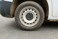 Peugeot Partner Fourgon Standard 650KG BlueHDI 100 / Attelage