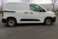 Peugeot Partner Fourgon Standard 650KG BlueHDI 100 / Attelage