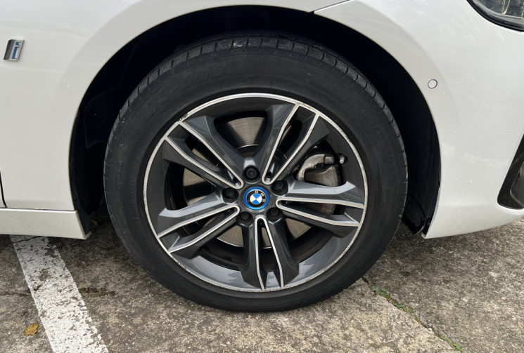 BMW Série 2 (F45) LCI Active Tourer 225xe 1.5 224 Sport / Sièges Electriques Chauffants / Caméra 