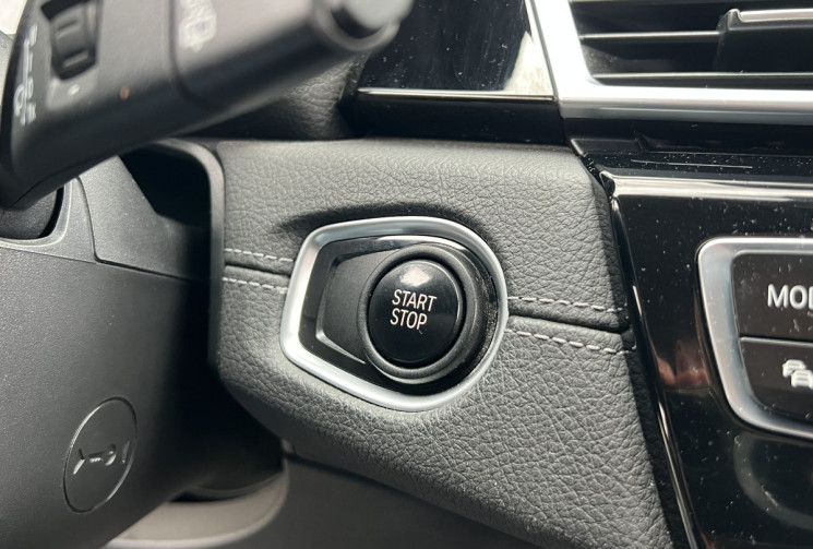 BMW Série 2 (F45) LCI Active Tourer 225xe 1.5 224 Sport / Sièges Electriques Chauffants / Caméra 