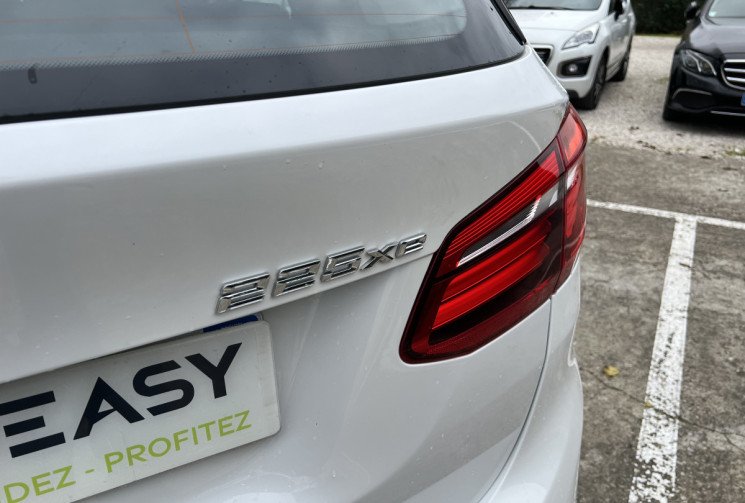 BMW Série 2 (F45) LCI Active Tourer 225xe 1.5 224 Sport / Sièges Electriques Chauffants / Caméra 