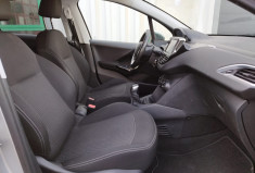 Peugeot 208 1L2 * 82CV * STYLE * DISTRIBUTION OK * CARNET COMPLET 