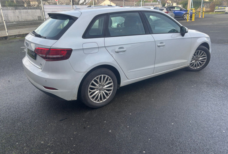 Audi A3 SPORTBACK 1.6 TDI 116 DESIGN / GPS / AUTOMATIQUE / GARANTIE 12 MOIS 